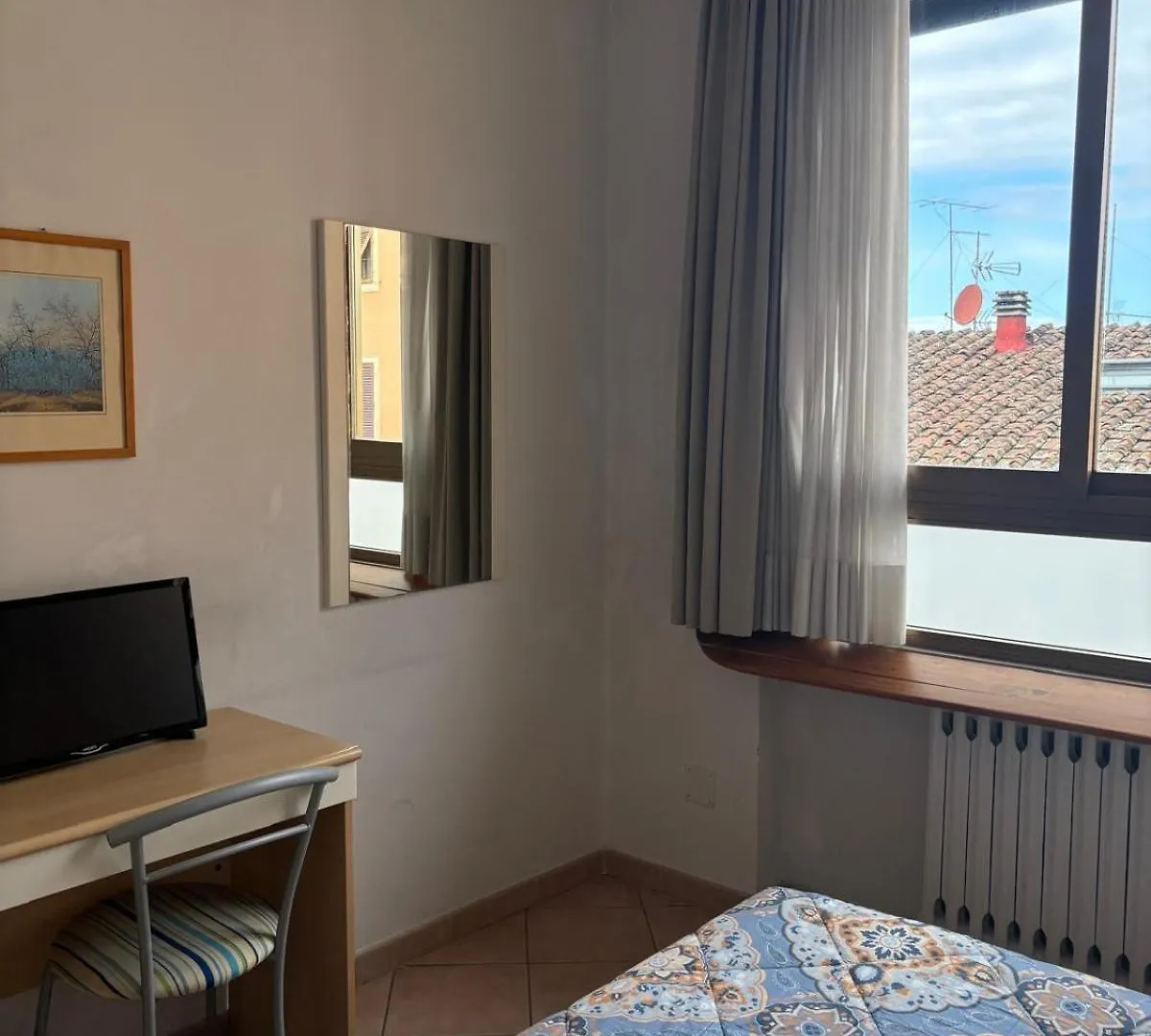 *** Affittacamere Hotel Girasole House Firenze Italia
